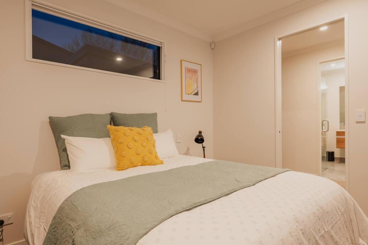 Elegant 3Br Home On Mustang Avenue Christchurch Extérieur photo