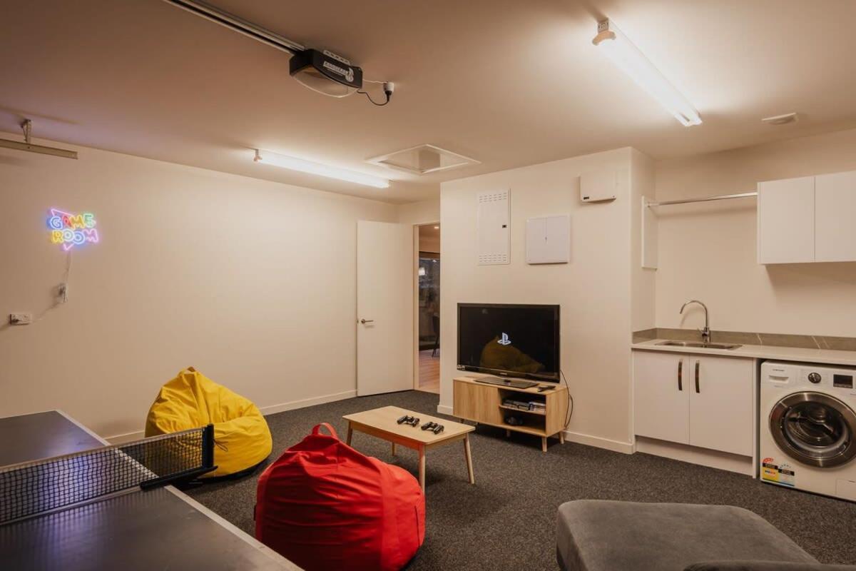 Elegant 3Br Home On Mustang Avenue Christchurch Extérieur photo