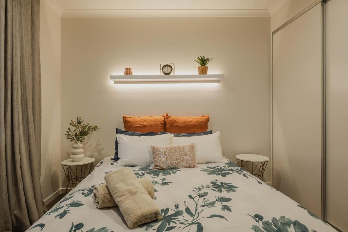 Elegant 3Br Home On Mustang Avenue Christchurch Extérieur photo