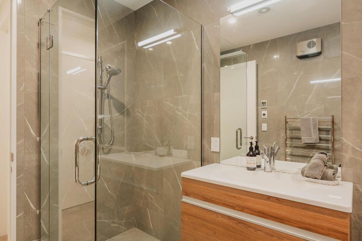 Elegant 3Br Home On Mustang Avenue Christchurch Extérieur photo